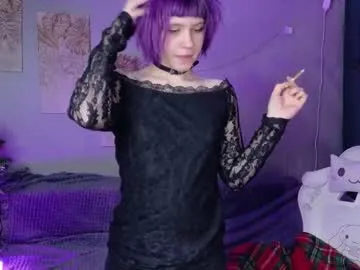 kikimoor on Chaturbate