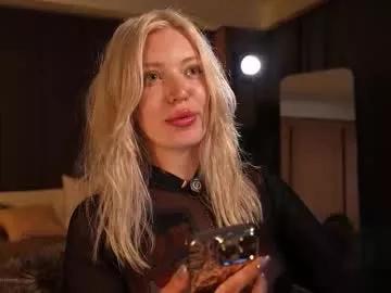 Freechat kinkylina_ on Chaturbate
