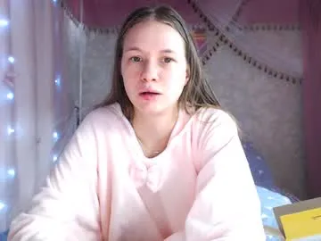 leila_bambi_ on Chaturbate