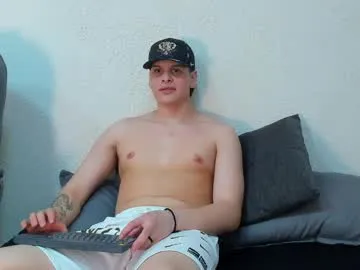 liam_cyrus — GOAL: show cock [101 tokens remaining] Welcome to my room! #Young #Bigcock #twink #latino #Cum