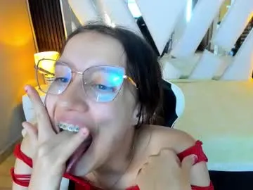 linda4petite on Chaturbate