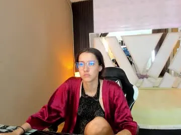 linda4petite — Goal: Make me cum #squirt #smalltits #lovense #pvt #latina