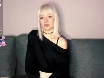 lisathompas — GOAL: take off bra + slap ass [24 tokens remaining] HiiyYo!  welcome to the island of passion^  #bigass #blonde #18 #lovense #new