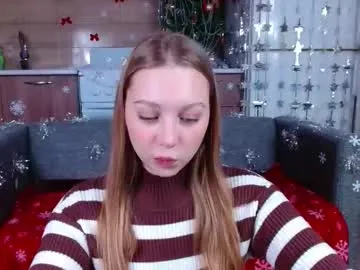love_bella_ on Chaturbate