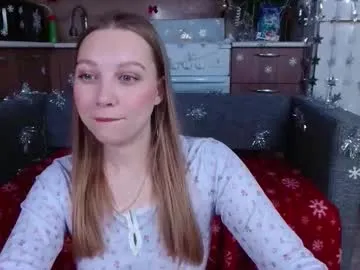 love_bella_ on Chaturbate