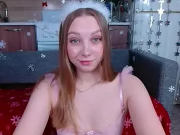 love_bella_ on Chaturbate