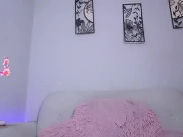 loveegirll on Chaturbate