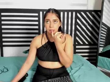 luna_cute14 on Chaturbate