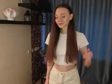 lunawisp — GOAL: Hi [7 tokens remaining] Welcome to my room! #feet #shy #new #smalltits #tease