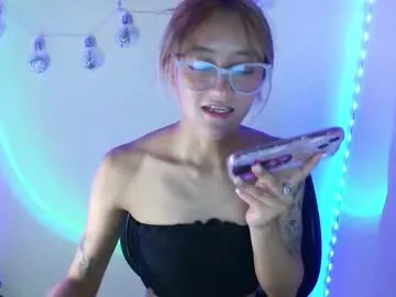 lya_ch on Chaturbate