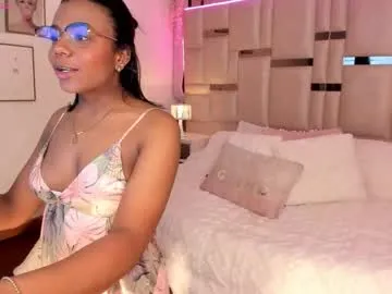 madii_lenon — GOAL: make me come before my goal [222 tokens remaining] PVT open!! come and take control of my toys #lovense #squirting #bigboobs #natural #french