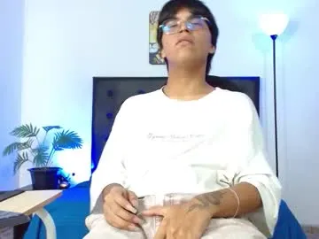 maegor18 — Make Cumshow  #18 #bigcock #teen #twink #cum [371 tokens remaining]
