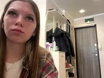 margarettavuolo — GOAL: little dance [22 tokens remaining] Welcome to my room! #shy #new #bigass #18 #teen