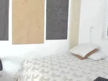 marian_rios — !!! '     #latina #teen #slim #smalltits #lovense [538 tokens remaining]