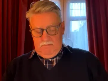 marin50 — Russell Crowe's rectal hedgehog smuggling tutorial