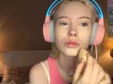 maudhendry — Goal:Spray water on boobs + pinch nipples Hi, my name is Mia, I like many things, for example, playing computer games, walking in the evenings, welcome to my place, let's have a great time. #new #shy