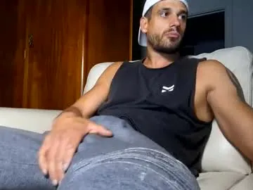 maxpac_rocco — tip me to cum plz now ready #bigdick #sexyguy #cum #masturbation #muscles [1464 tokens remaining]