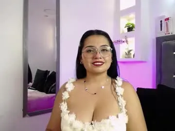 melissa_rhodes — Hello, I'm so horny and don't let my pussy dry - #pantyhose #bigboobs #latina #squirt #heels