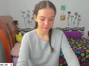 menesesyoryi1 — masturbate until get so wet #teen #18 #anal #hairy #feet [200 tokens left]