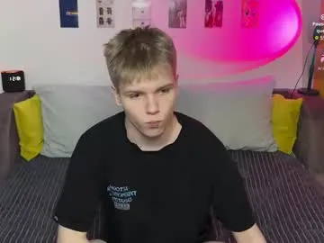 metratok — GOAL: take off t-shirt [80 tokens remaining] welcome to my room #twink #teen #lovense #18