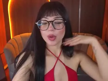 mia_collins_b — Blowjob and saliva show [135 tokens left] #latina #18 #skinny #feet #submissive