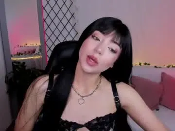 mia_collins_b — Sexy dance and naked [87 tokens left] #latina #18 #skinny #feet #submissive