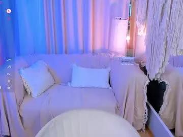 Freechat milliminimouse on Chaturbate