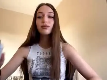 monikamonnett — My goal: I want tease you with my underboobs   - I'm #18 year old and i am #shy #new #young #teen girl. Thank you for comming [10 tokens remaining]