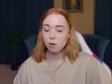 nelliemathers on Chaturbate