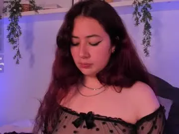 nicolle_evanss_ — try to seduce me and I will make you cum in me PVT and C2C Open #lovense #belly #bigass #curvy #new