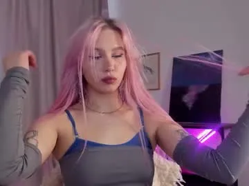 nicollefarrey — Goal: Just want to play with my fingers on my mouth  #new #skinny #18 #smalltits #shy [24 tokens remaining]