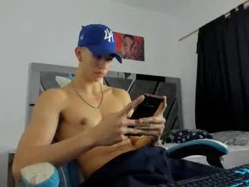 oliverthompson_01 from Chaturbate