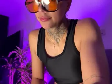 phillip_brownn — GOAL: I RECRUIT SLAVES FOR MY CLUB  [972 tokens remaining] Welcome to my room! #tomboy #humiliation #strapon  #ftm  #mistress