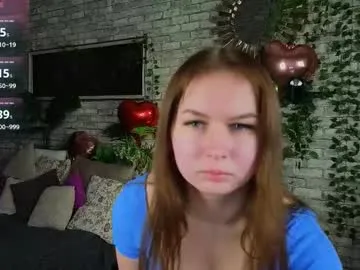 pixie_luv — GOAL: Lick lips with eye contact [32 tokens remaining] Welcome! I'm new here, hope to see your support! #18 #shy #natural #bigboobs #teen