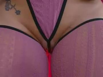 Freechat poison_milf_ on Chaturbate