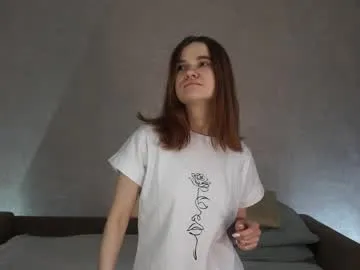 raelenesondag — My first day ^^ Goal:  play with hair ^^ I'm Scarlett, I'm #new model, I am #18 years old and a little #shy, I hope we'll become friends <3 #teen #young [0 tokens remaining]