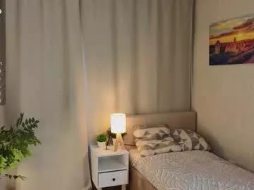 rashidagiczewski — GOAL: show my ass and slap x10 [350 tokens remaining] Hello, im here, welcome in my room #shy #young #18 #bigboobs #new
