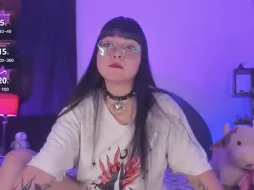 ravendark_666 on Chaturbate