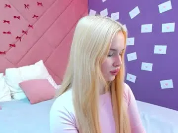 ravishing_rita — GOAL: Lick finger [7 tokens remaining] Hi there! Welcome to my room!<3 #18 #blonde #skinny #lovense #shy