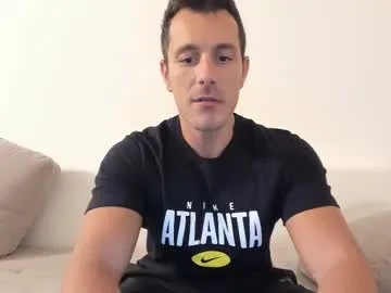 roberto4ever — GOAL TAKE OFF PANTS #muscle #smooth #flex  #bigass [160 tokens remaining]