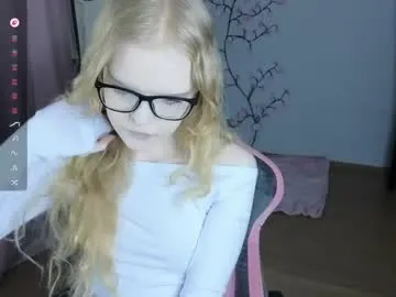 rose_fairy — hello chaturbate, i am brand new here^^ // GOAL: ahegao with saliva [92 tokens left] #new #shy #18 #smalltits #blonde