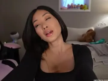 sabrinasarcade on Chaturbate