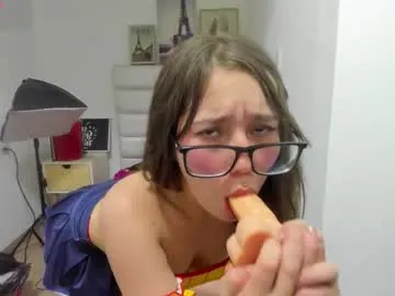 salome_pavlova7 — Salome_pavlova7's room #latina #glasses #petite #saliva #squirt #anal