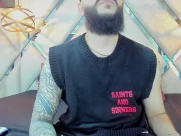 santiagohincapiie — GOAL: Show naked  shw!  [96 tokens remaining] Welcome to my room! Use my tip menu- #bdsm #new #muscle #bigcock  #latino