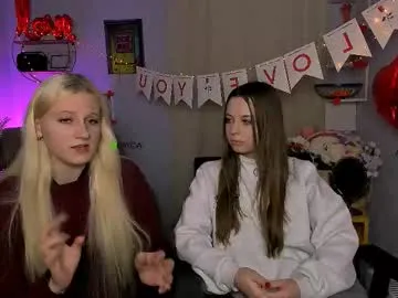 scarlett_silence_ — GOAL: tease u [50 tokens remaining] Welcome to my room! #cute #teen #18 #natural #lovense