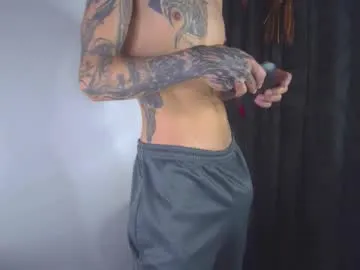 sem_alas — Sem_alas's room #horny #smoke #cum #bigdick #tattoo