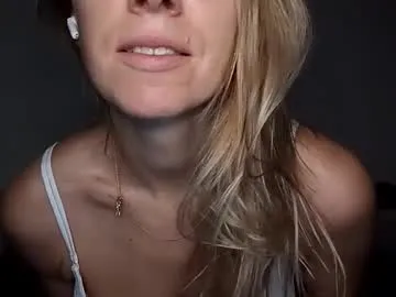 sexualangel — Suck toy 5min [46 tokens left] Relax #feet #suck toy ##cute #interactive #squirtrussian #english #deutsch natural sweetcute,,,,