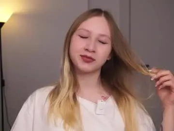 sharronledley — #new 1st day here g: touch my pussy?^^ - Hello im Sharon I'm 18 years old,  here im #shy #smalltits #skinny #18 [200 tokens remaining]