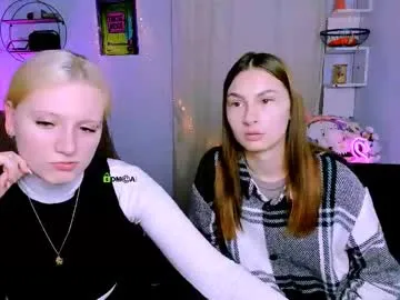 sicilia_shine — GOAL: sexy dance [51 tokens remaining] Welcome to my room! #feet #lovense #18 #new #brunette