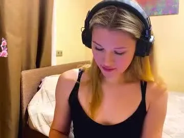 skyedavis — GOAL: lets me feel 1st vibes<3 [21 tokens remaining] Welcome to my room! #pussy #doggy #blond #lovense #tits